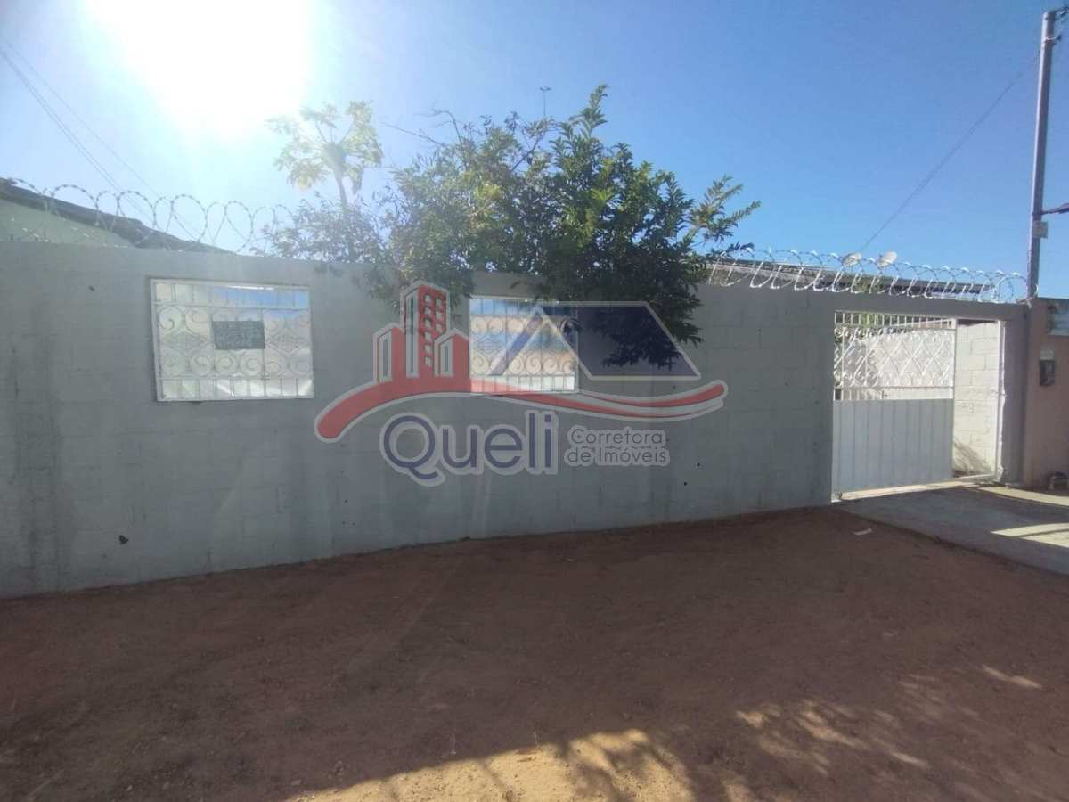 Casa à venda em Caldas Novas, Estância Itaguaí, com 3 quartos - Queli Gomes de Oliveira