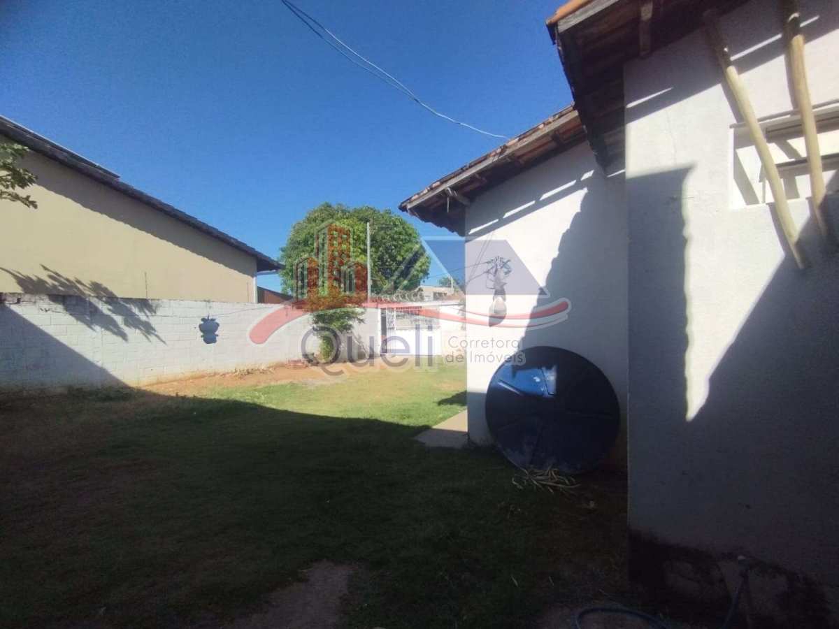 Casa à venda em Caldas Novas, Estância Itaguaí, com 3 quartos - Queli Gomes de Oliveira