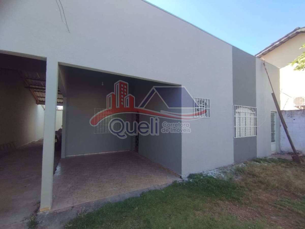 Casa à venda em Caldas Novas, Estância Itaguaí, com 3 quartos - Queli Gomes de Oliveira