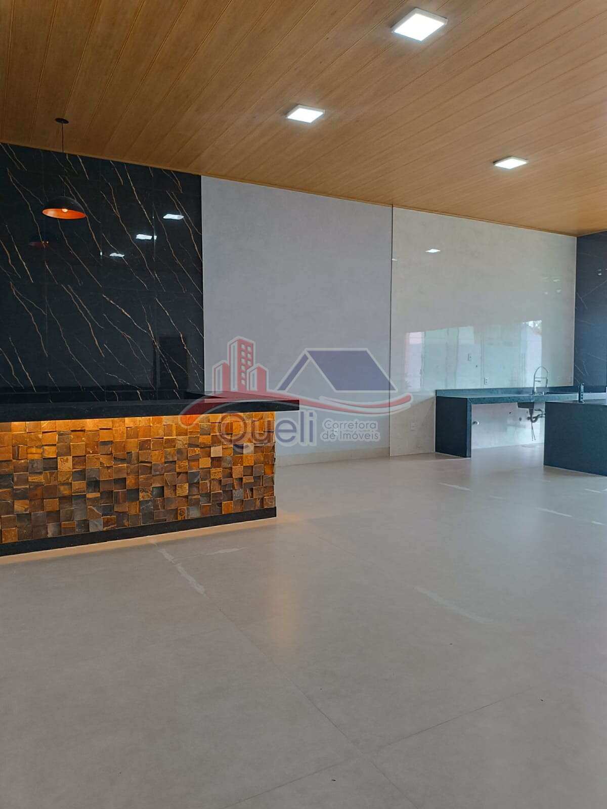 Casa à venda em Caldas Novas, Estância Itaici, com 3 quartos, 185m² - Queli Gomes de Oliveira