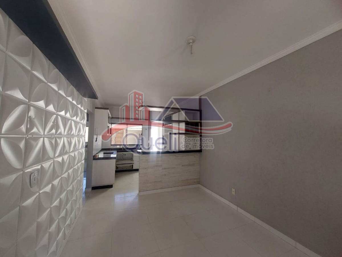 Casa para alugar em Caldas Novas, Jardim Serrano, com 4 quartos, 200m²