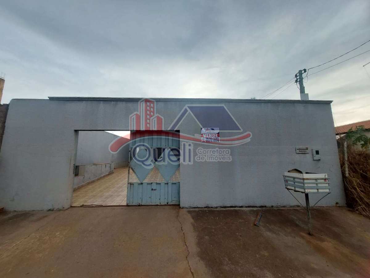 Casa para venda, de 2 quartos, no Setor Mansões, em Caldas Novas(GO) - Queli Gomes de Oliveira