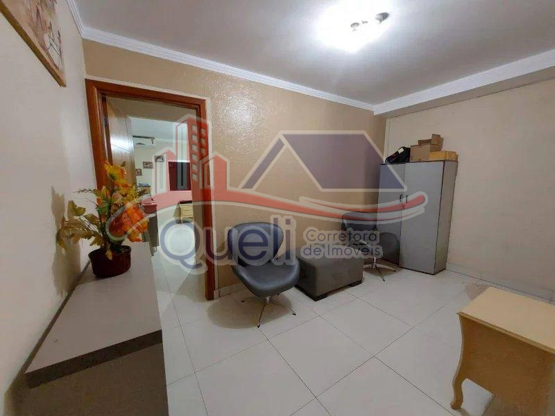 Galpão à venda, de 360m²,  no Setor Universitário, em Caldas Novas(GO)