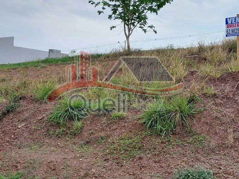 Lote à venda, de 408 m², no Setor Lago Sul, em Caldas Novas(GO) - Queli Gomes de Oliveira