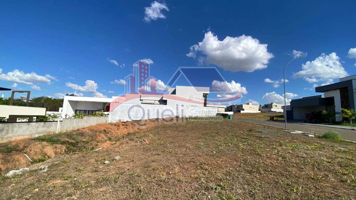 Lote à venda, no Condomínio Del Fiori, em Caldas Novas(GO) - Queli Gomes de Oliveira